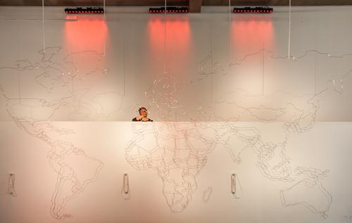 Yara El-Sherbini, <em>The Current Situation</em>, 2014, Mixed media participatory sculpture (Buzzwire), 7.8 M x 3.5 M, Commissioned by the NAE, Courtesy the Artist and La Caja Blanca