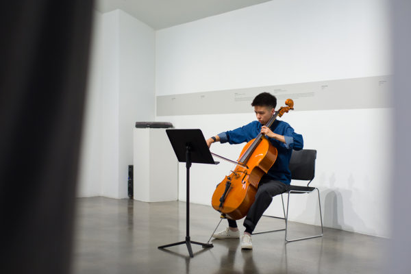 Mika Hayashi Ebbesen (cello and ensemble leader), Kunsthalle for Music, Museum of Contemporary Art Santa Barbara, 2019, Courtesy MCASB, Photo: Alex Blair.