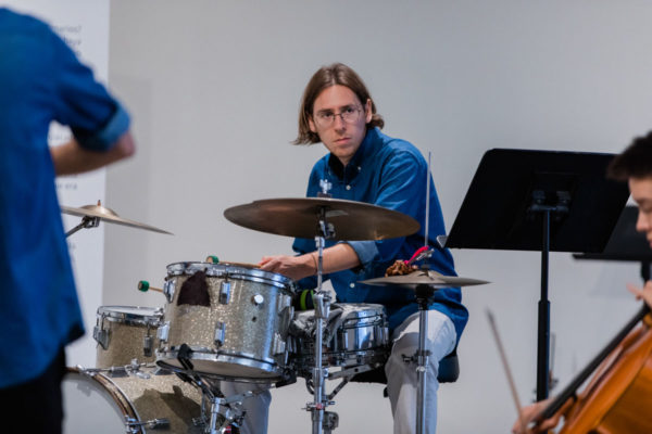 Booker Stardrum (drums), Kunsthalle for Music, Museum of Contemporary Art Santa Barbara, 2019, Courtesy MCASB, Photo: Alex Blair.